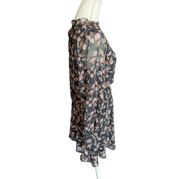 NWT Lucca Womens Long Sleeve Flare Shift Dress Floral Print Size XS-L Black - Picture 3 of 11